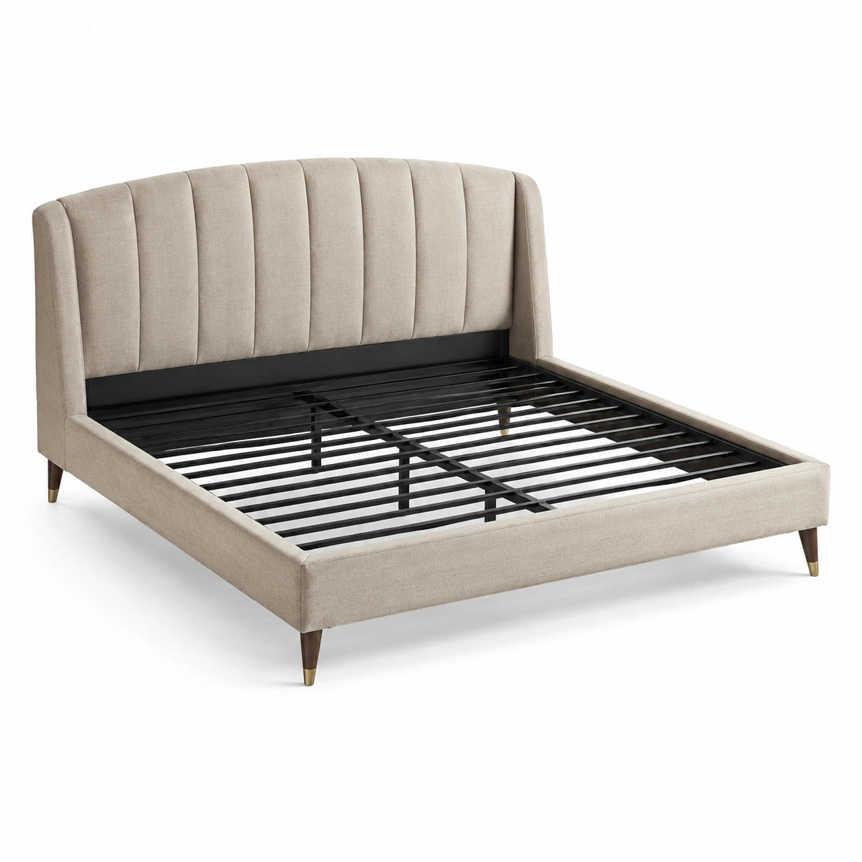 Cama doble tapizada en tela beige con cabecera acanalada y patas metálicas, 200x160 cm